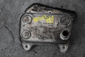 Теплообмінник (Радіатор масляний) Mercedes C-class 2.2cdi (W203) 2000-2007 A6111880301 95612