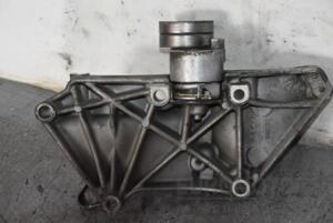 Кронштейн кріплення генератора Renault Megane 1.9dCi (II) 2003-2009 8200100148 96978