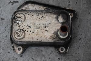 Теплообменник (Радиатор масляный) Mercedes Sprinter 2.7cdi (901/905) 1995-2006 A6121880101 99186