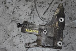 Кронштейн двигателя Audi A6 2.0tdi (C6) 2004-2011 03G131159B 100750