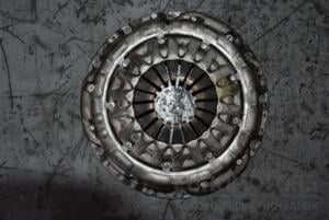 Корзина сцепления Nissan Navara 2.5dCi 2005-2015 101430