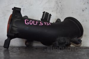 Патрубок воздушный VW Golf 1.4 16V TSI (V) 2003-2008 03C145861D 102174