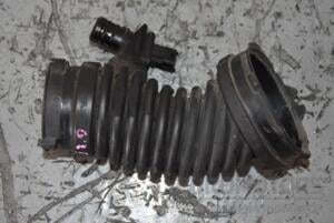 Патрубок повітряного фільтра Opel Astra 2.0cdti (J) 2009-2015 13259221 102306