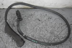 Уплотнитель капота Mazda CX-5 2012 104354