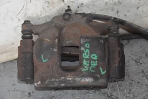 Суппорт передний левый Toyota Verso 2009-2018 4775002361 104765