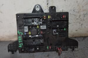 Блок предохранителей Opel Astra (J) 2009-2015 13302301 104841