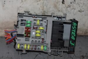 Блок предохранителей Opel Astra (J) 2009-2015 13222786 104843