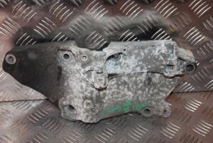 Кронштейн кріплення генератора Renault Megane 1.9dCi (II) 2003-2009 8200100148 106995