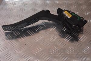 Педаль газа пластик электр VW Touareg 2002-2010 7L0723507D 105725