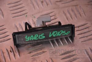Плафон підсвічування номера Toyota Yaris Verso 1999-2005 110150