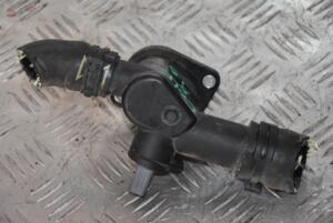 Фланець системи охолодження VW Golf 1.6 8V (V) 2003-2008 06A121133AL 107349