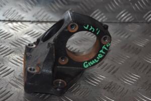 Кронштейн промвала Alfa Romeo Giulietta 1.4 T-Jet 16V Turbo 2010 55224306 107490
