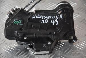 Замок двери передний левый электр 6 пинов Toyota Highlander (XU50) 2013-2019 690400E020 110919