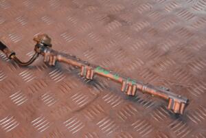 Топливная рейка бензин (без датчика) Toyota Rav 4 2.0 16V 2000-2005 113905