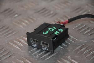 Роз'єм USB Jeep Grand Cherokee 2010 68145567AA 114456
