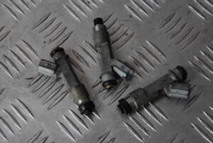 Форсунка бензинова електрична Toyota Yaris 1.0 12V 2006-2011 232500Q010 115395