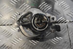 Вакуумний насос Ford Focus 1.6tdci (II) 2004-2011 D156-1B 125619