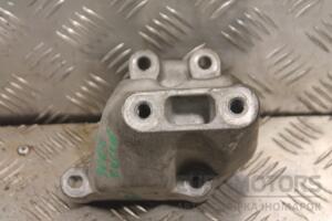 Кронштейн двигателя левый Chrysler 300C 3.0crd 2004-2010 04578181AA 131091