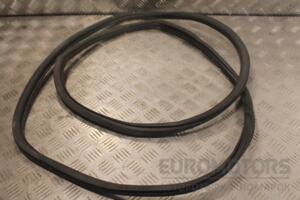 Уплотнитель задних дверей VW Touareg 2002-2010 7L0867367E 132294