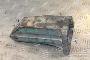 Кронштейн двигуна правий Mitsubishi Pajero Pinin 1.8 16V 1998-2005 MD356075 132380