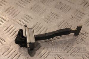 Обмежувач двері задній правий Toyota Yaris 2006-2011 136662