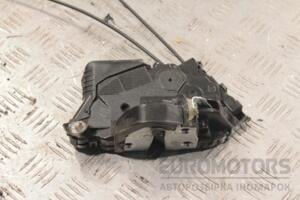 Замок двері передній правий електро 6 пинов Toyota Yaris 2006-2011 6903052460 136752