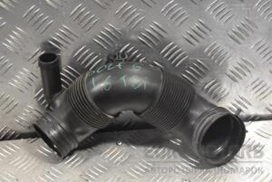 Патрубок повітря від витратою до турбіни VW Golf 1.6tdi (VI) 2008-2013 3C0129654M 141209