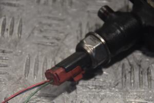 Датчик тиску палива в рейці Citroen C3 1.4hdi 2002-2009 9653981180 147609