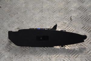 Кнопка склопідіймача передні праві Mazda CX-5 2012 KD4566370 160694