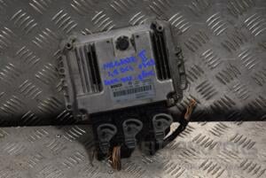 Блок управления двигателем Renault Megane 1.9dCi (II) 2003-2009 8200370779 161678