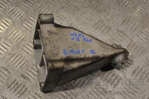 Кронштейн двигателя правый Mercedes C-class 1.8 16V (W203) 2000-2007 A2712230804 153775
