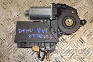 Моторчик склопідіймача задній правий VW Touareg 2002-2010 7L0959704 166310