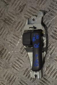 Ручка двері внутрішня права Toyota Rav 4 1994-2000 158447
