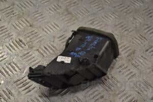 Дефлектор повітряний центральний правий Ford Fiesta 2008 8A61A018B08 158973