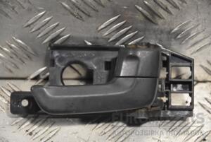 Ручка двері внутрішня права Kia Sportage 2004-2010 826131F000 168581