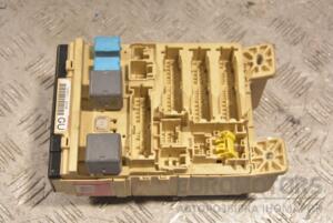 Блок запобіжників Lexus RX 3.3 V6 24V 2003-2009 827300W440 183071