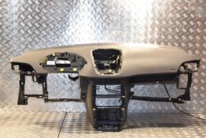 Торпедо под Airbag (дефект) Peugeot 207 2006-2013 8211XS 206795