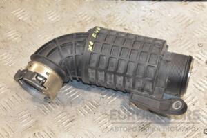 Патрубок интеркулера BMW X1 2.0tdi (F48) 2015 MGW00444CT 221812