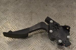 Педаль газа электр пластик 06- Subaru Legacy Outback (B13) 2003-2009 36010AG140 197136