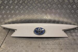 Накладка кришки багажника (дефект) Toyota Auris (E18) 2012 7681102830 224604