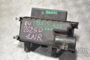 Корпус повітряного фільтра Toyota Yaris 1.33 16V 2006-2011 177010Y010 242708