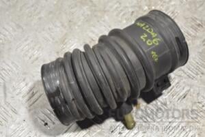 Патрубок воздушного фильтра Mazda 6 2.0 16V 2002-2007 L81313221 243634