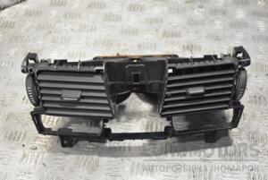 Дефлектор повітряний центральний Renault Laguna (III) 2007-2015 245035