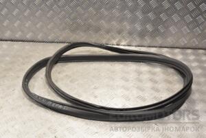 Уплотнитель двери передний правый Mazda CX-5 2012 210217