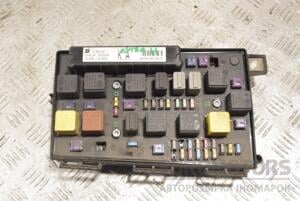 Блок предохранителей Opel Astra (H) 2004-2010 13250232 210728
