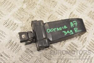 Ограничитель двери задний правый Skoda Octavia (A7) 2013-2020 5E0839267A 230719