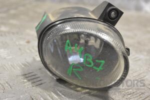 Фара противотуманная правая (дефект) Audi A4 (B7) 2004-2007 8E0941700C 231831