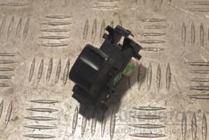 Кнопка стеклоподъемника передняя правая Toyota Yaris 2006-2011 239608