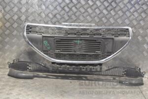 Решетка радиатора Peugeot 208 2012 9672794377 252170