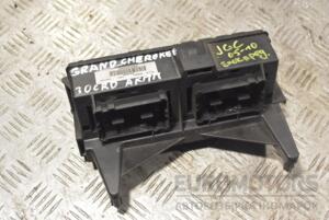 Блок предохранителей Jeep Grand Cherokee 2005-2010 04692073AB 253917